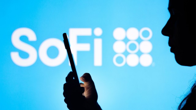 5 Investors Betting Big on SOFI Stock