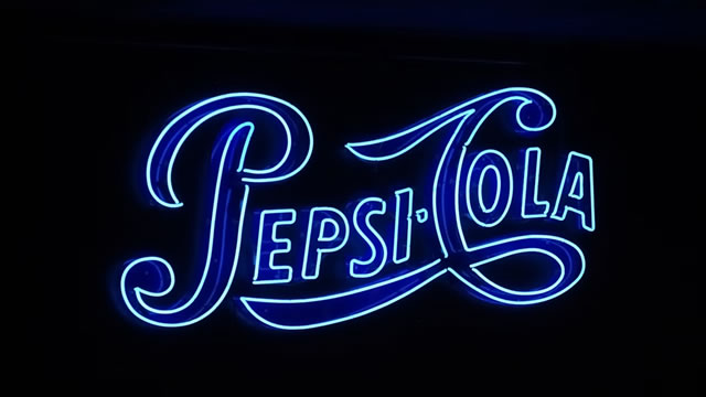 Pepsi bought his biggest rival. Olipop's founder would rather go public.