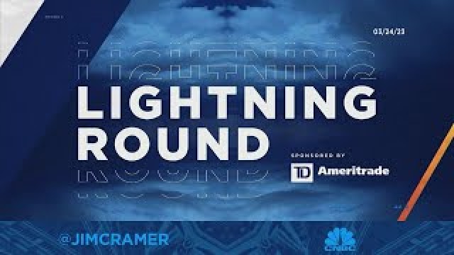 Lightning Round: Occidental is Warren Buffett's favorite, it's not my favorite