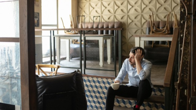 Restaurant and takeaway sales stumble as pub revival continues