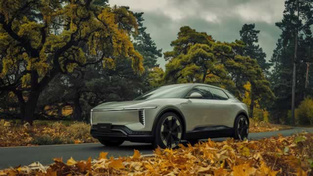 XPeng stock price positions for $25 move before earnings