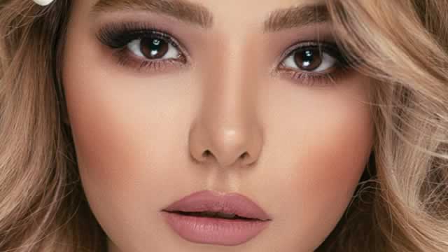 E.L.F Beauty CEO Tarang Amin goes one-on-one with Jim Cramer