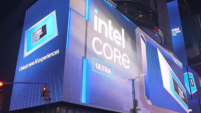 Intel Gives Upbeat Sales Forecast After PC Demand Picks Up