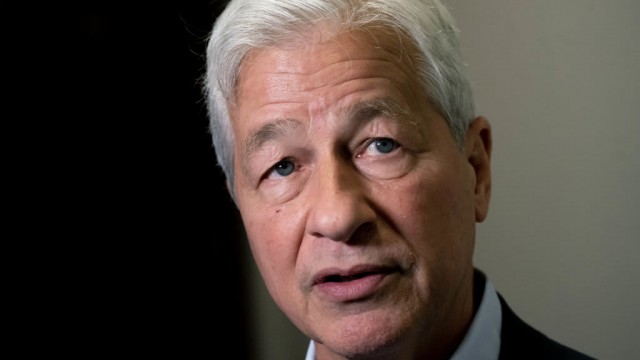 JPMorgan Chase is set to report third-quarter earnings — here's what the Street expects