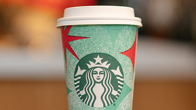 Starbucks Cuts Hundreds More Corporate Workers in Turnaround Bid