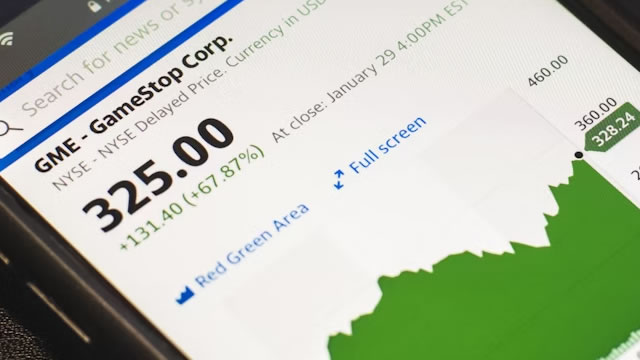 Ryan Cohen's mysterious bank letter backing GameStop's eBay bid reveals a big issue with deal