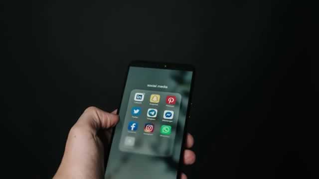 image for news Cognizant Shares Ride on AI Deployment, Expanding Partner Base