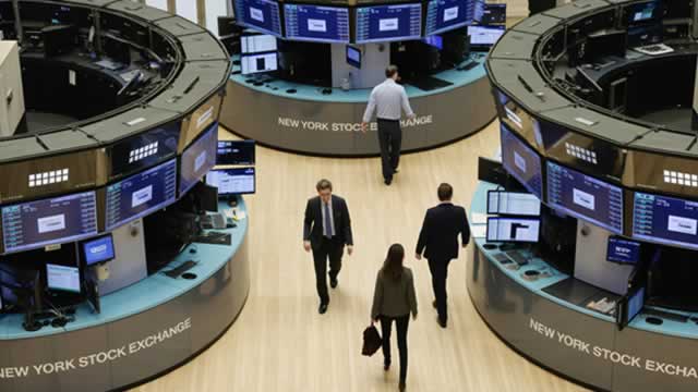 Japan's Economy Stays on Growth Path, But Headwinds Loom