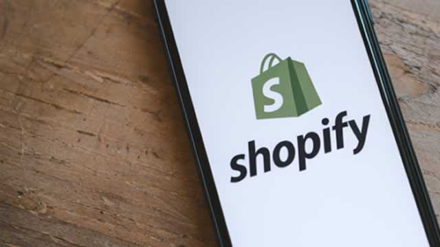 Shopify stock risky pattern points to a crash to $100 after earnings