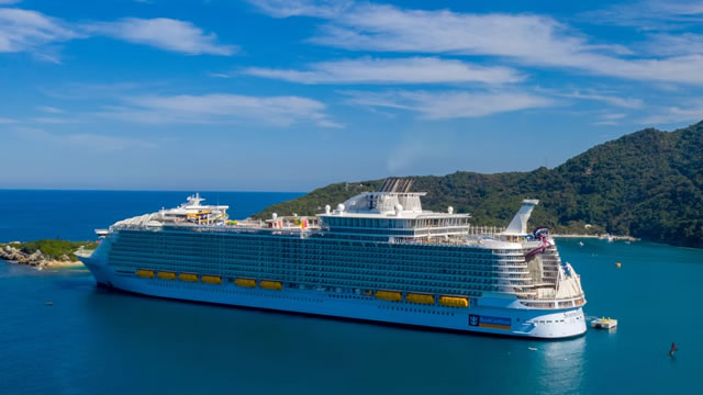 Royal Caribbean's stock surges as record cruise bookings fuel an upbeat earnings outlook