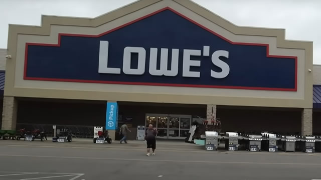 Lowe's CEO: Response has been great to new home care subscription