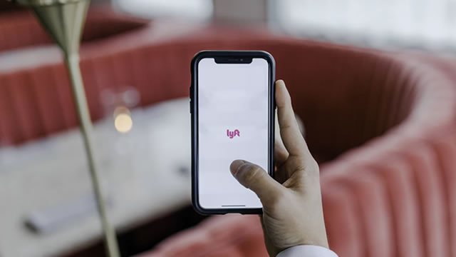 Cramer's Mad Dash: Lyft
