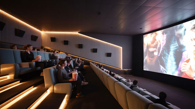 Versant Media Prepares for Growth Despite 2025 Revenue Weakness