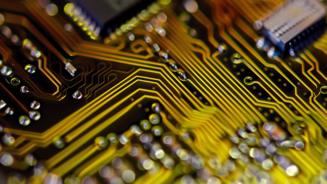 image for news Broadcom Secures $460 Price Target, Implying +30% Upside