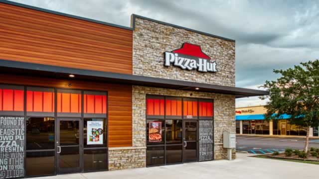 image for news YUM! Brands Q2 Earnings Miss, Revenues Beat Estimates, Stock Down
