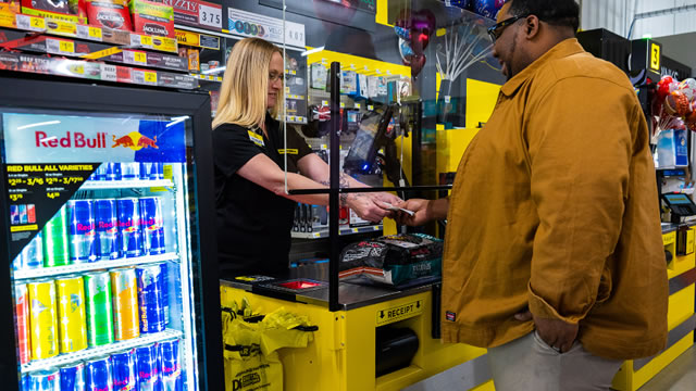 Dollar General Posts Higher Profit, Sales
