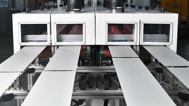 Applied Materials forecasts second-quarter sales above estimates