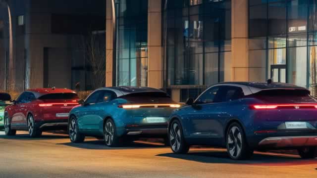 GM, Jeep Parent Stellantis Say No Disruptions After Ohio Glass Factory Fire