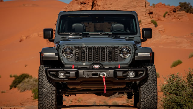 Stellantis recalls 955,000 vehicles because radio software may disrupt rear-view camera