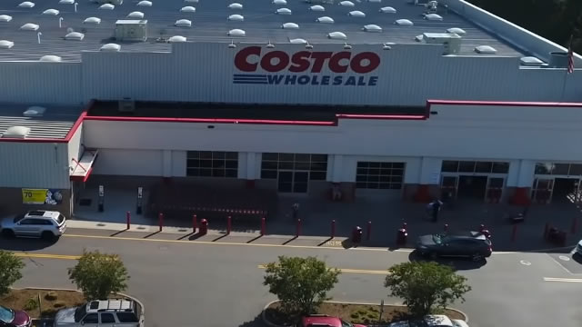 Costco Reports Higher Fourth-Quarter Profit as Sales, Membership Fees Rise