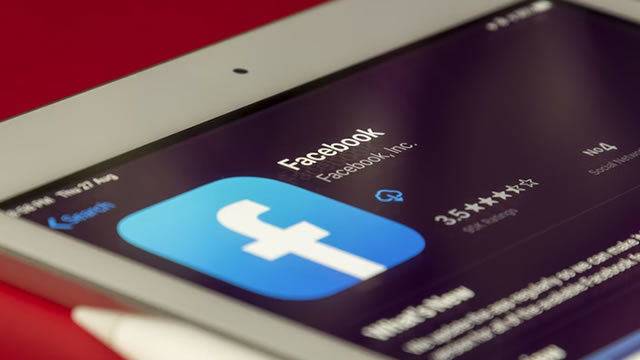 Why This Top Analyst Sees Meta Platforms Stock Surging 77%