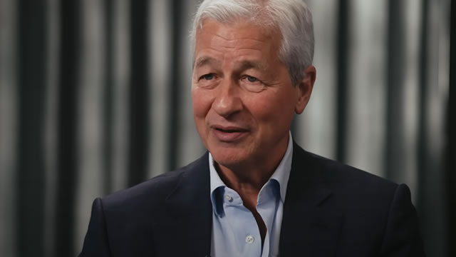 Why does Jamie Dimon believe a US stock market correction is coming?