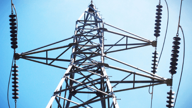 Vistra quarterly profit slips on hedging losses despite strong power demand