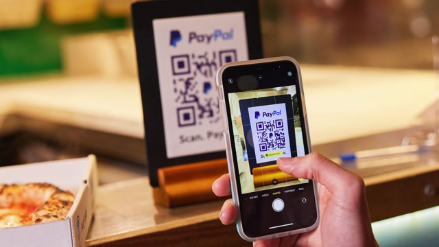 image for news Venmo and Cash App gear up for high stakes battle in peer-to-peer payments