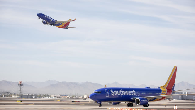 Southwest Airlines forecasts third-quarter profit below expectations as fuel costs soar