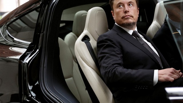 Elon Musk's dad says he's worried the Tesla CEO might be assassinated following a report about his influence on government decisions