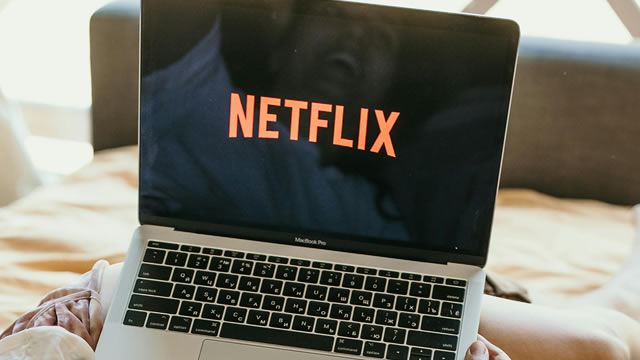 House Passes GENIUS & CLARITY Acts, NFLX Under Earnings Pressure