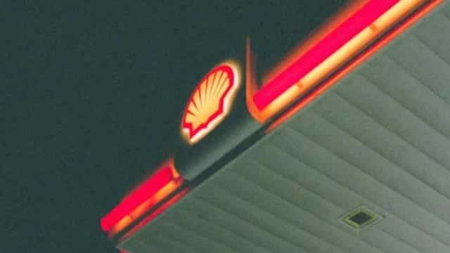 Shell narrows outlook for third-quarter LNG output