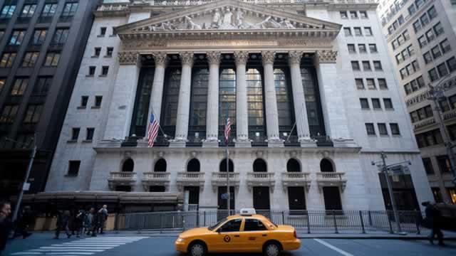 S&amp;P 500 Recovers As Risk Of 2026 Rate Hikes Falls