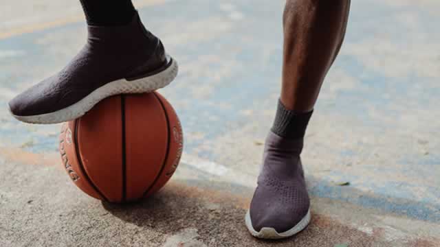 image for news Deckers (DECK) Just Overtook the 200-Day Moving Average