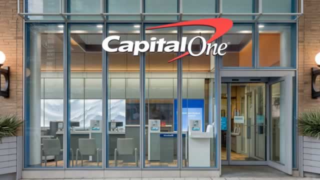Trade Tracker: Stephanie Link buys Capital One