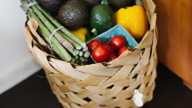 News image for The Kroger Co. - Kroger's delivery expansion with DoorDash is bad news for Instacart, analysts say