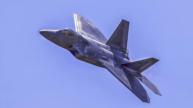 Lockheed Martin (LMT) Stock Drops Despite Market Gains: Important Facts to Note