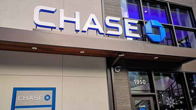 JPMorgan Chase tops estimates on fixed income, investment banking as Wall Street hums