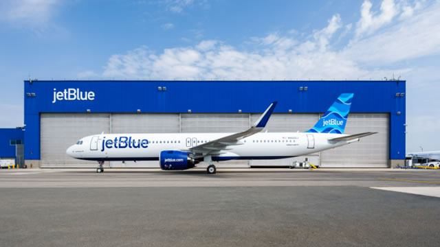 JetBlue Cuts Capacity-Growth Outlook, Citing Bad Weather and Fuel Costs