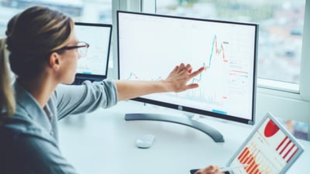 Got $5,000? These Are 2 of the Best Growth Stocks to Buy Right Now