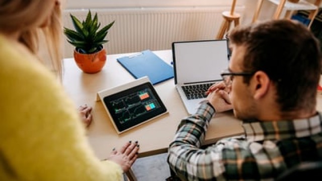 The Smartest Dividend Stocks to Buy With $400 Right Now