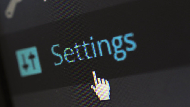 From Azure Darling To Momentum Dog: C3.ai's Plunging Score Signals Partner Risk