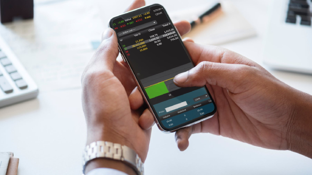 SMCX: The High-Octane ETF That's Crushing (Or Crashing) Investors