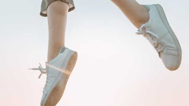 Deckers Outdoor: A Modest Buy