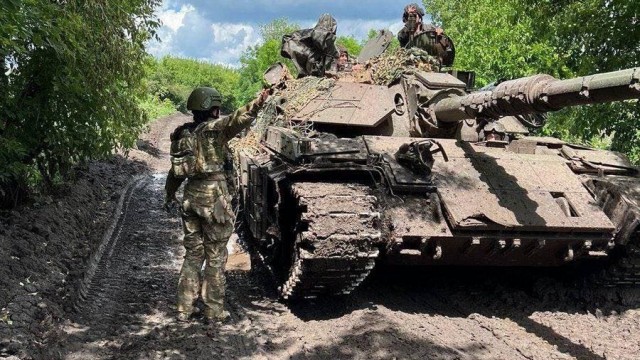 One Of Ukraine's Super-Upgraded M-55S Tanks Took A Russian Shell To The Turret—And Survived