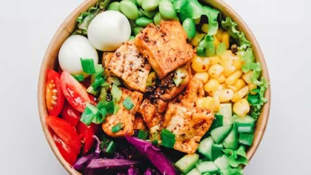 Cava says diners are doing better this year — and could be getting tired of chasing meal deals