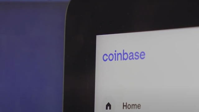 Coinbase shares fall 11.2% after profit drop