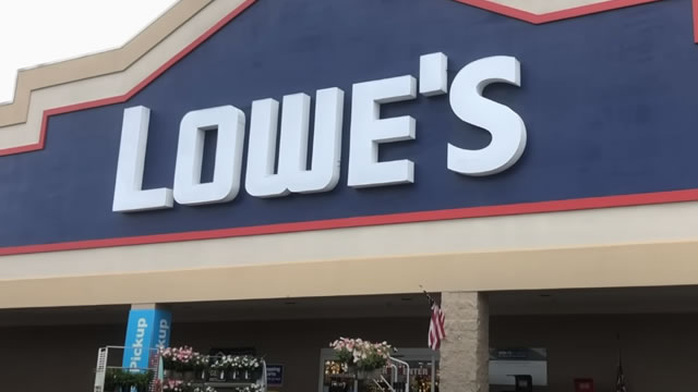 News image for Lowe's Companies, Inc. - Lowe Posts Higher Quarterly Sales on Online Strength