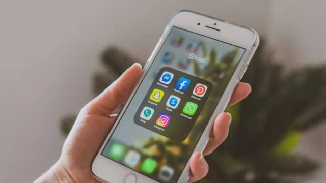 image for news Social Media Stock Gaps Lower After Top-Line Whiff