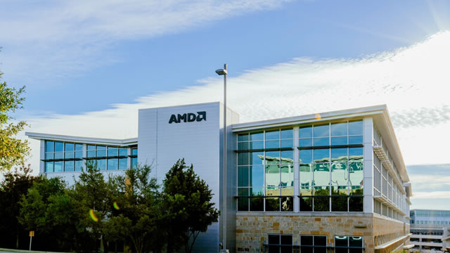 AMD Shares Slip as Company Narrowly Beats Revenue Forecasts